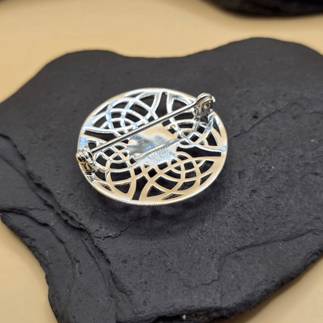 925 Celtic Knot Brooch – Green Seaglass (Shield Style)