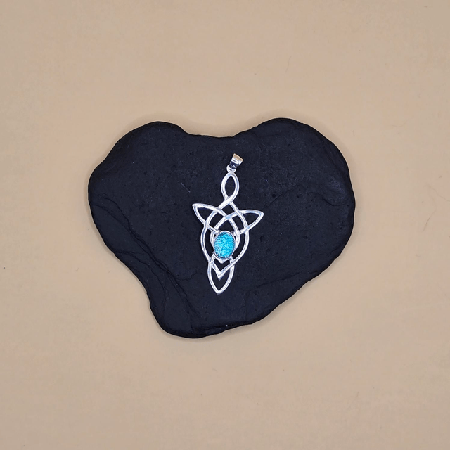 925 Elven-esque Celtic Knot Pendant with Rare Seaglass