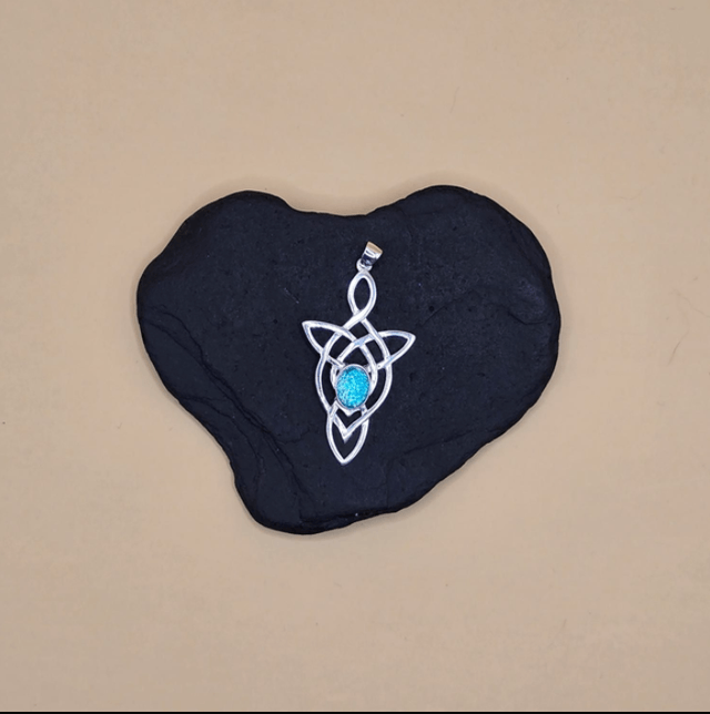 925 Elven-esque Celtic Knot Pendant with Rare Seaglass